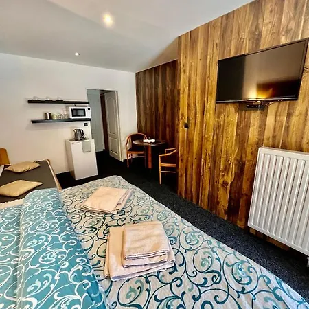 Jiřičná Hotel 3*