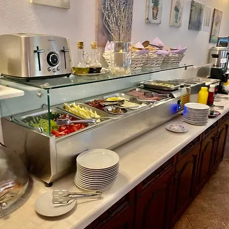 Jiřičná Hotel 3*