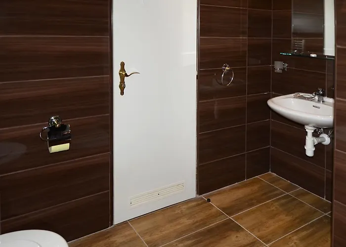 Hotel Jiricna 3*